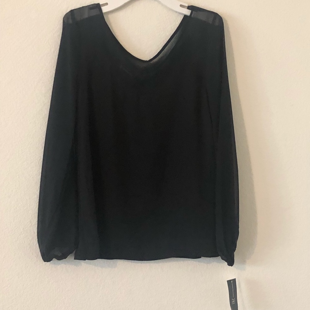 Blouse - Picture 2 of 8